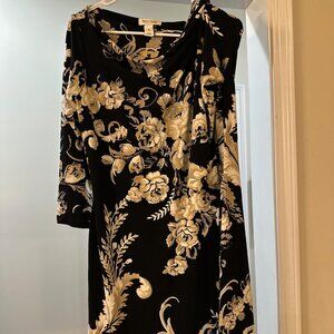 Chic White House Black Market Black & White Floral Dress – Size M, Elegant Style